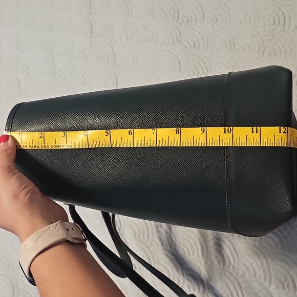 Michael kors tote - Picture 7 of 9